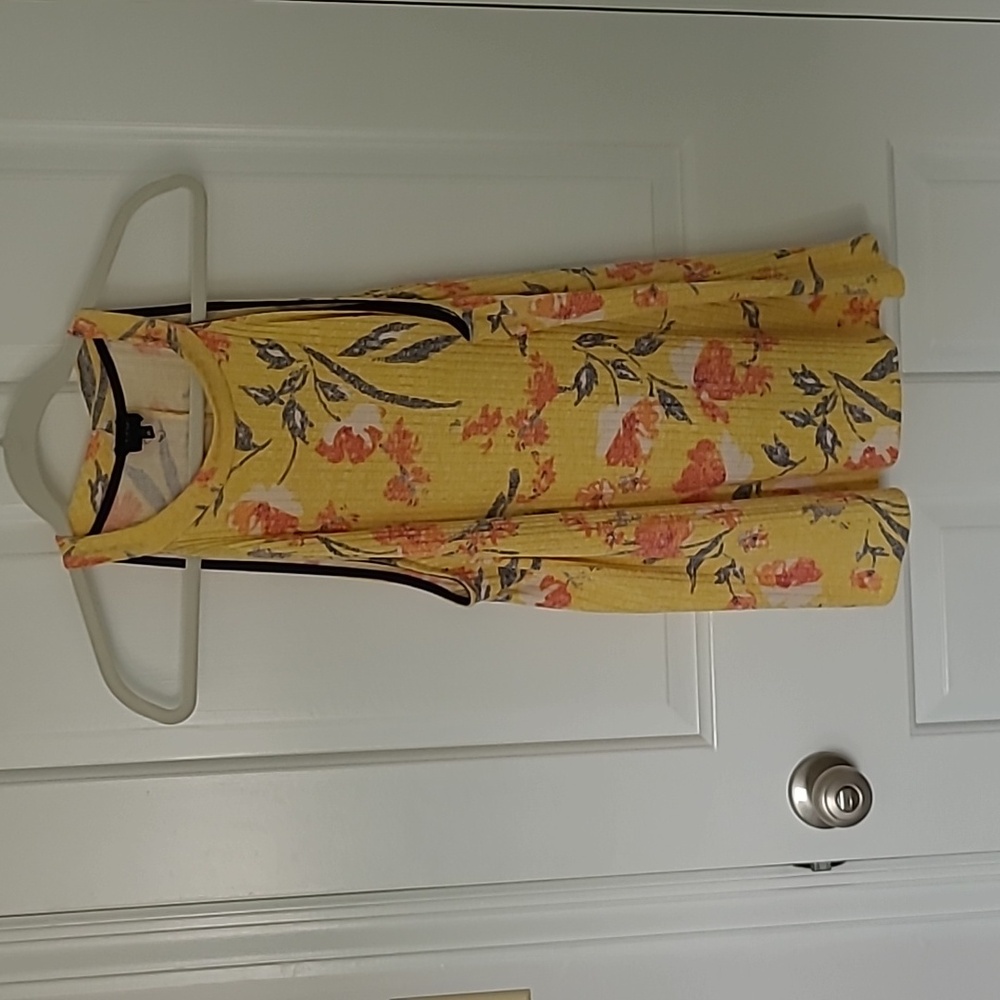 W5 Floral Cotton Tank. Size XL.